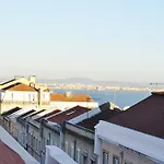 Apartment The Red Jedi Lisbon